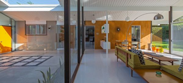 atrium-ivingroom-920x420